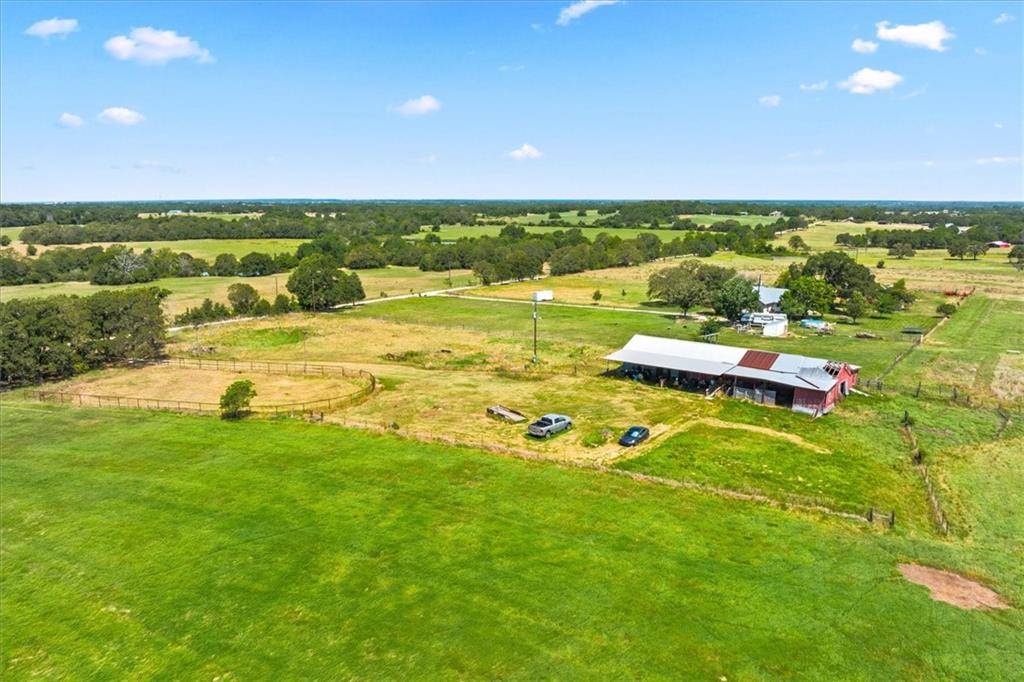 1777 CR 308, Lexington, TX 78947