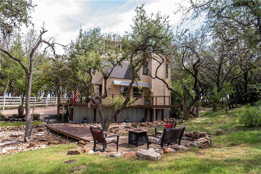309 Coventry RD, Spicewood, TX 78669
