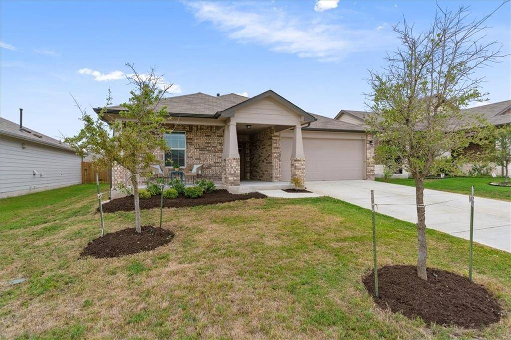 117 Stellamar DR, Hutto, TX 78634