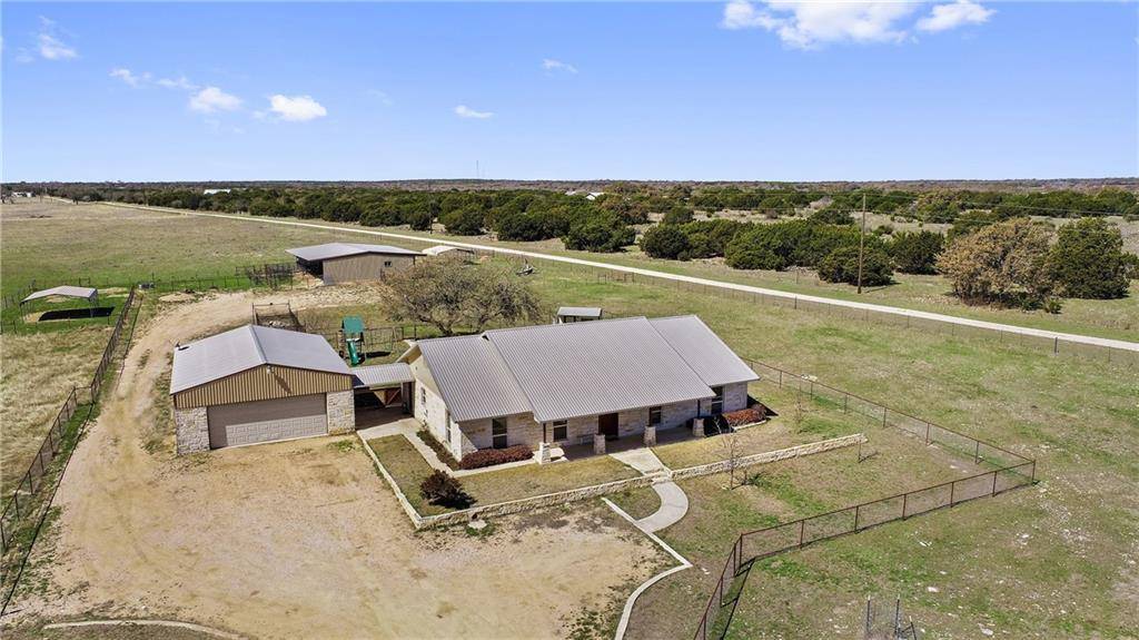 400 Windmill RD, Burnet, TX 78611