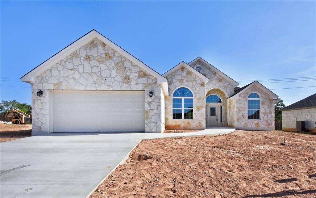 718 Shumard LN, Fredericksburg, TX 78624