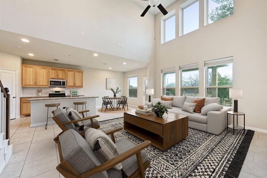 337 Patriot DR, Buda, TX 78610
