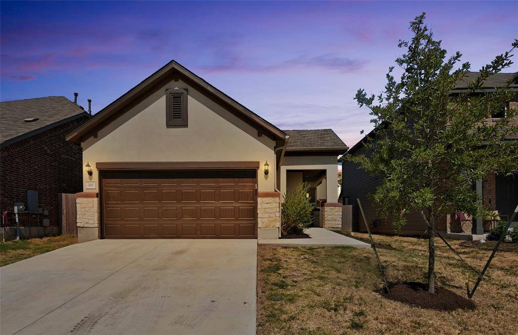 707 Eves Necklace DR, Buda, TX 78610