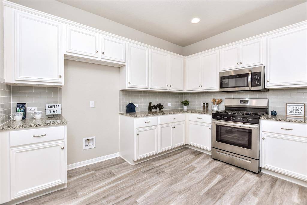 141 Marienfeld LN, Georgetown, TX 78626
