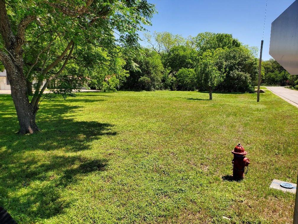 301 Railroad ST, Buda, TX 78610