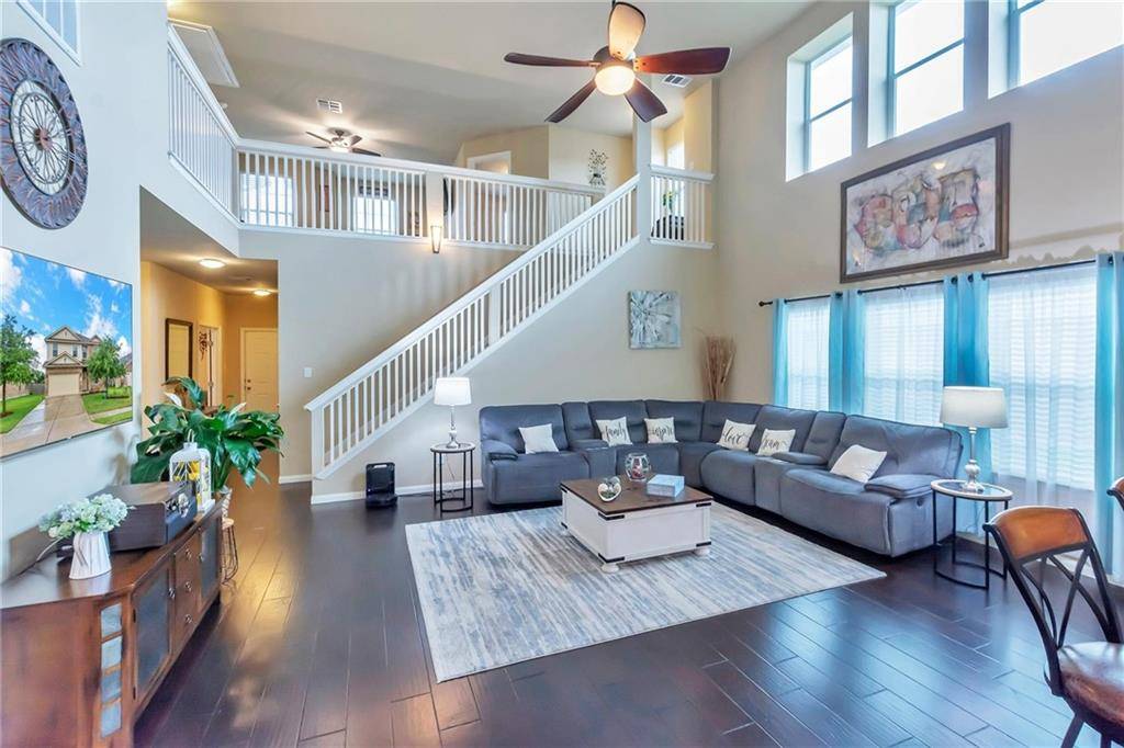 1103 Montell LN, Hutto, TX 78634