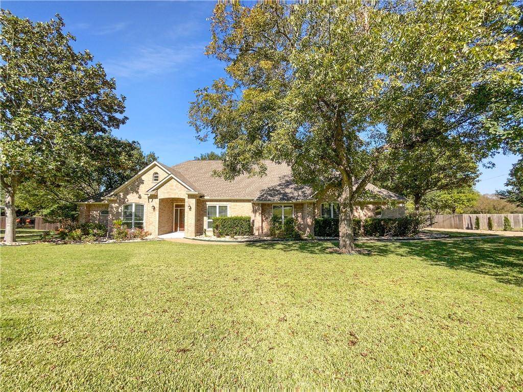 66 Woodland LN, Round Rock, TX 78664