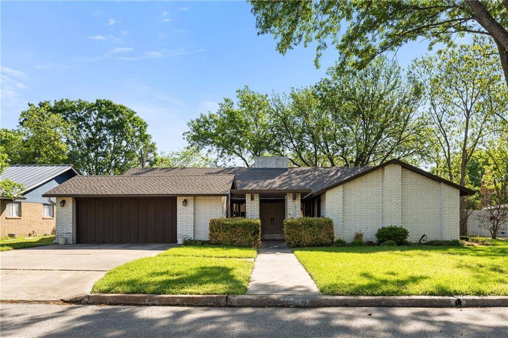 2404 Heights BLVD, Taylor, TX 76574
