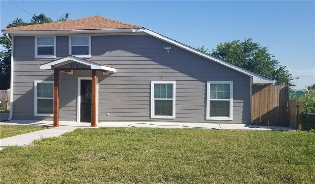 404 E 3rd ST, Taylor, TX 76574
