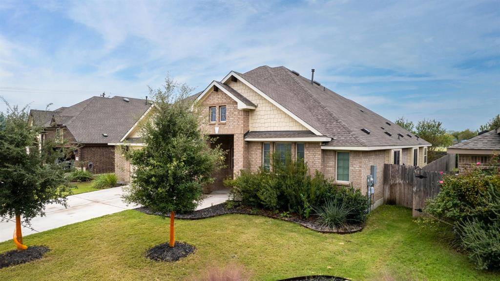129 Summer Pointe DR, Buda, TX 78610