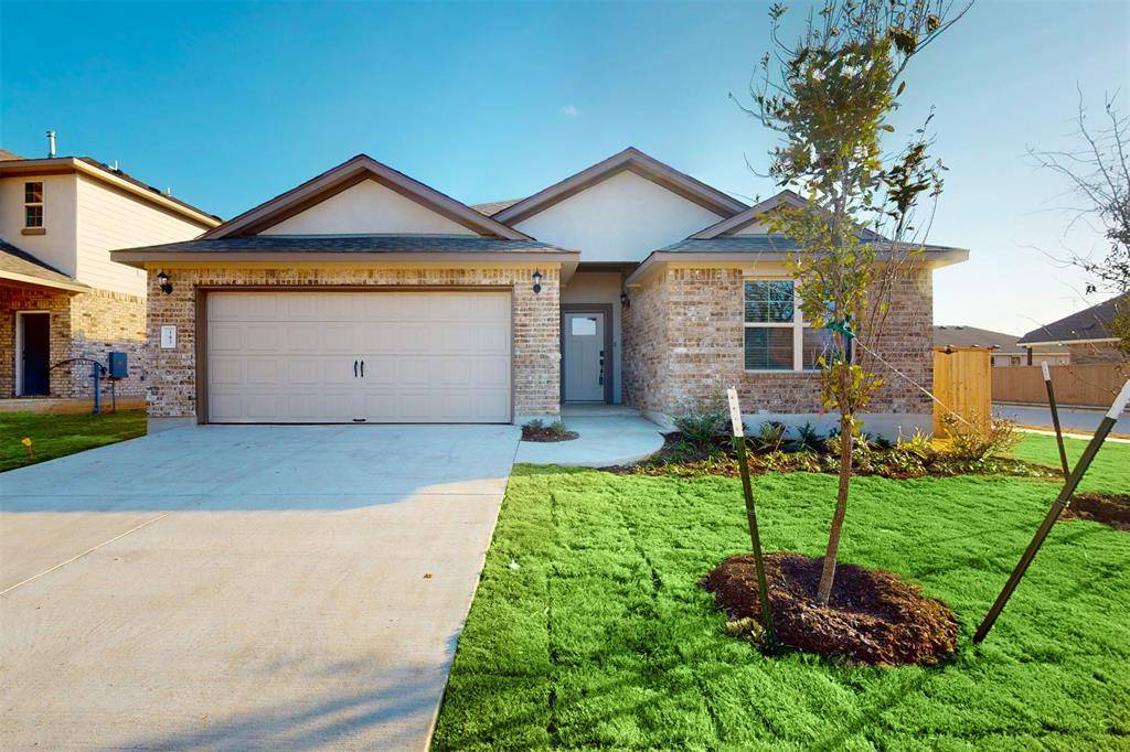 143 Periwinkle DR, Bastrop, TX 78602