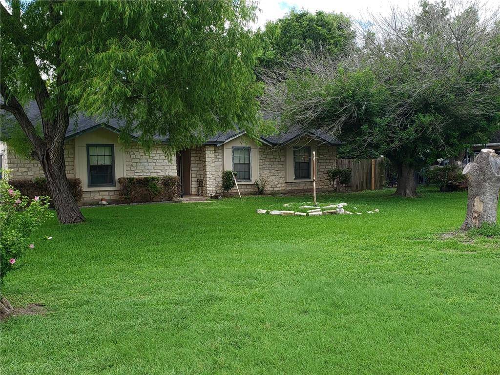 204 Hycrest DR, Hutto, TX 78634