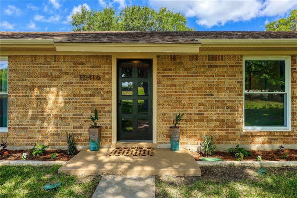 10416 Hibbs LN, Manor, TX 78653
