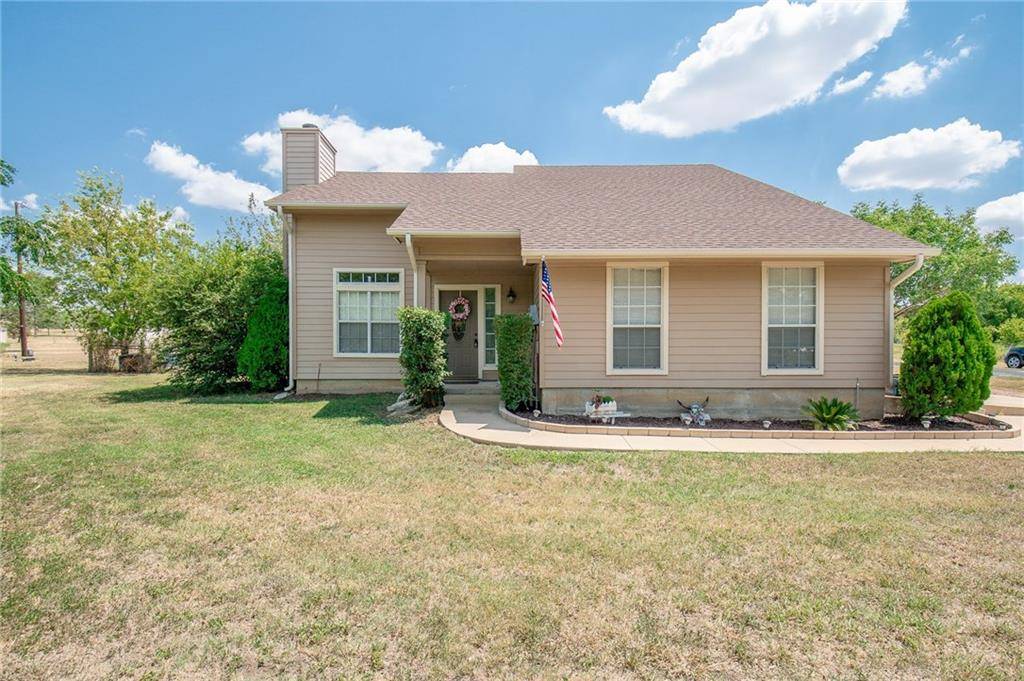 1100 N 1st ST, Jarrell, TX 76537