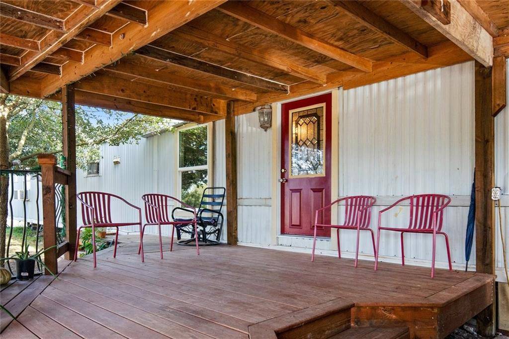 203 Dogwood TRL, Kyle, TX 78640
