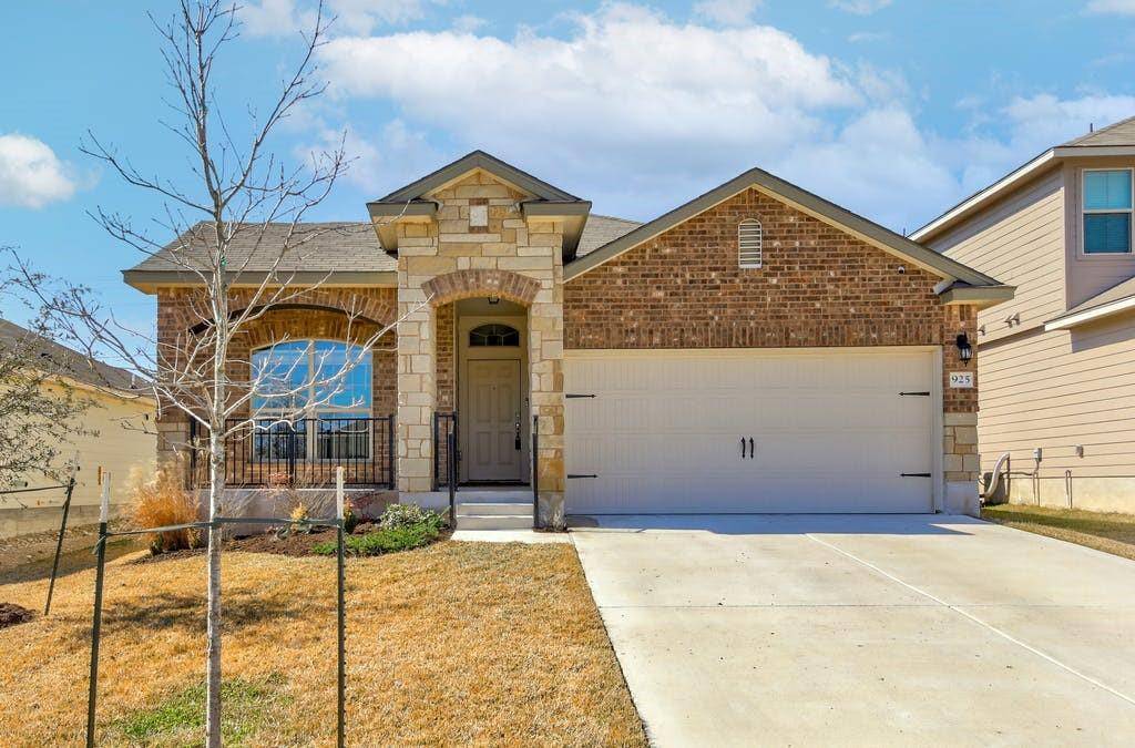 925 Ibis Falls LOOP, Jarrell, TX 76537