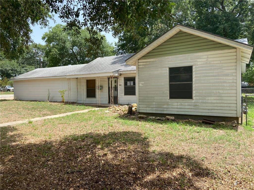326 Charles ST, Rockdale, TX 76567