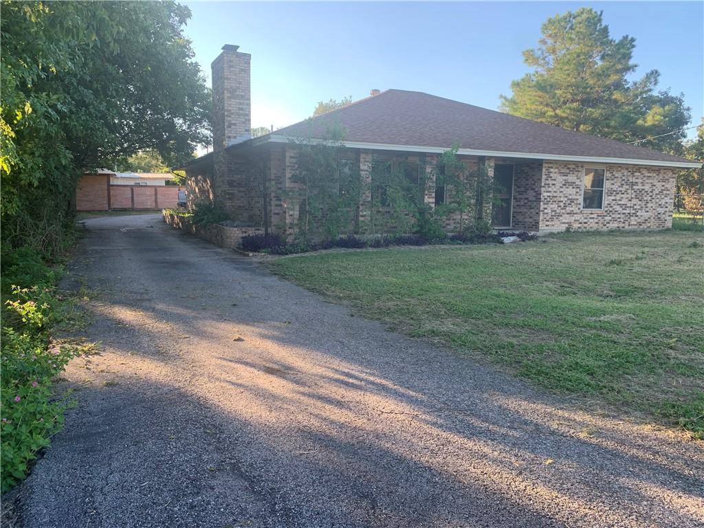 152 Tahitian DR, Bastrop, TX 78602