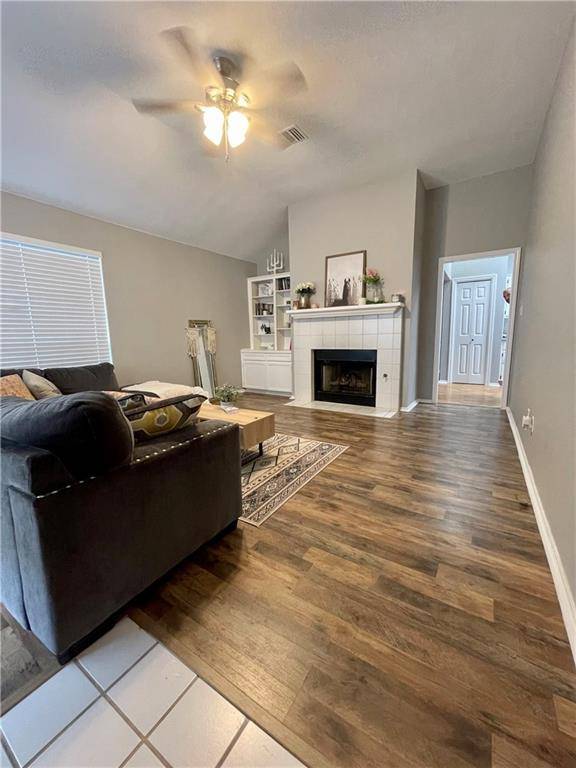 1609 Parkfield CIR, Round Rock, TX 78664