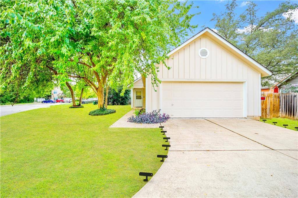 1115 E 3rd ST, Georgetown, TX 78626