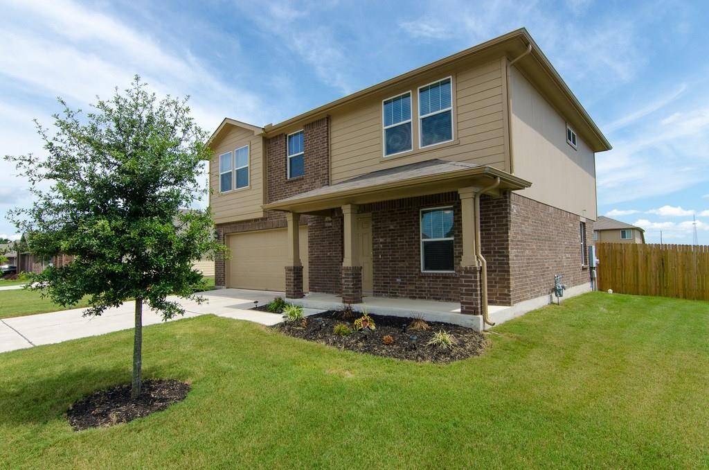 402 Camellia DR, Hutto, TX 78634