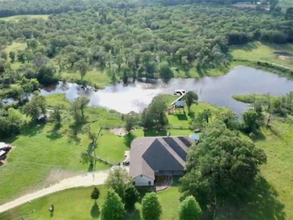 1340 County Road 307, Mcdade, TX 78947