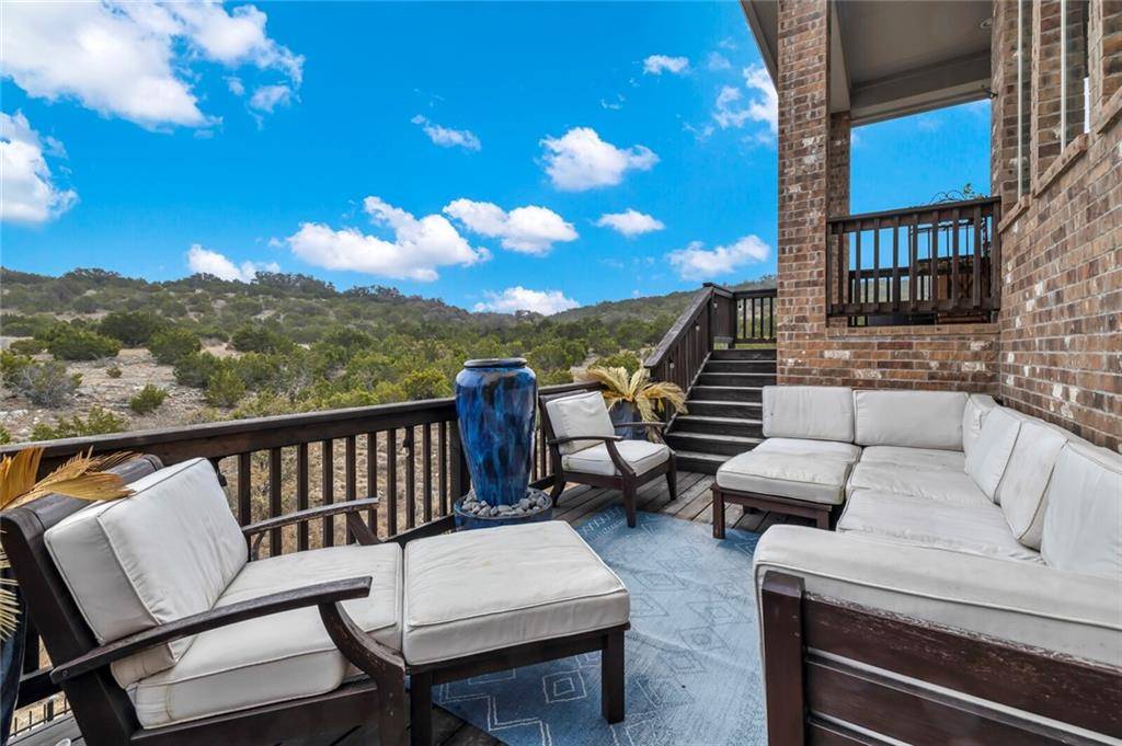 5617 Wild Foxglove RD, Spicewood, TX 78669