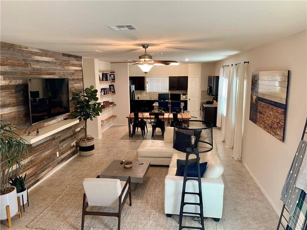 272 Circle WAY #25E, Jarrell, TX 76537