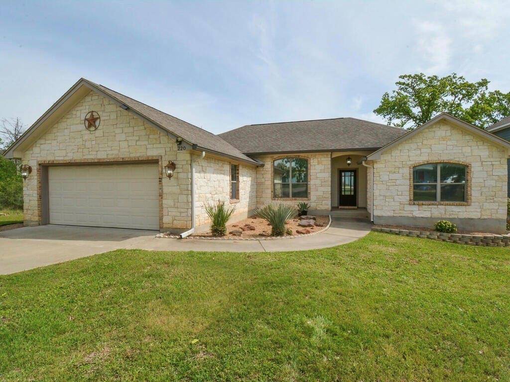 220 Ulupau CIR, Bastrop, TX 78602