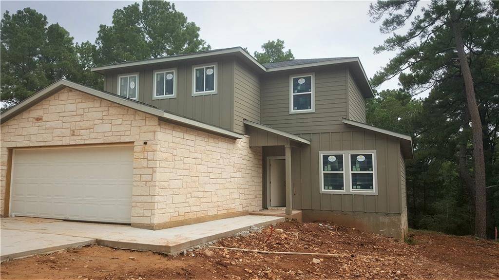 207 Hanauma DR, Bastrop, TX 78602