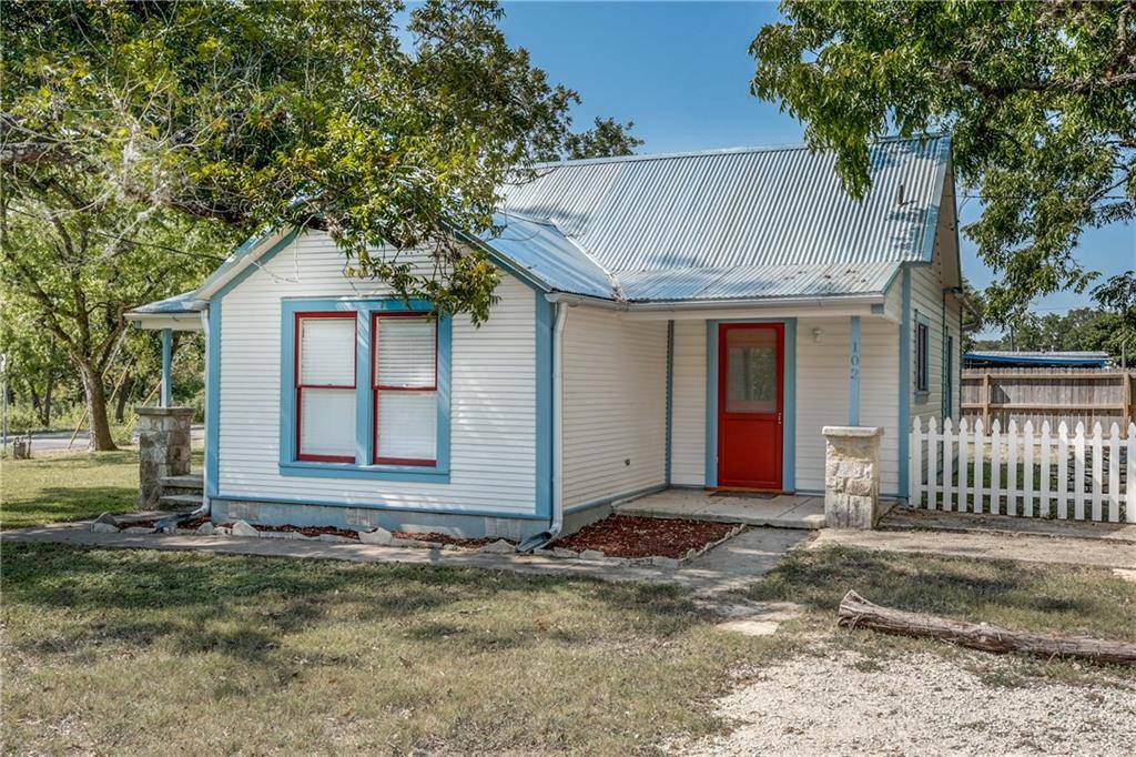 102/104 School ST, Boerne, TX 78006