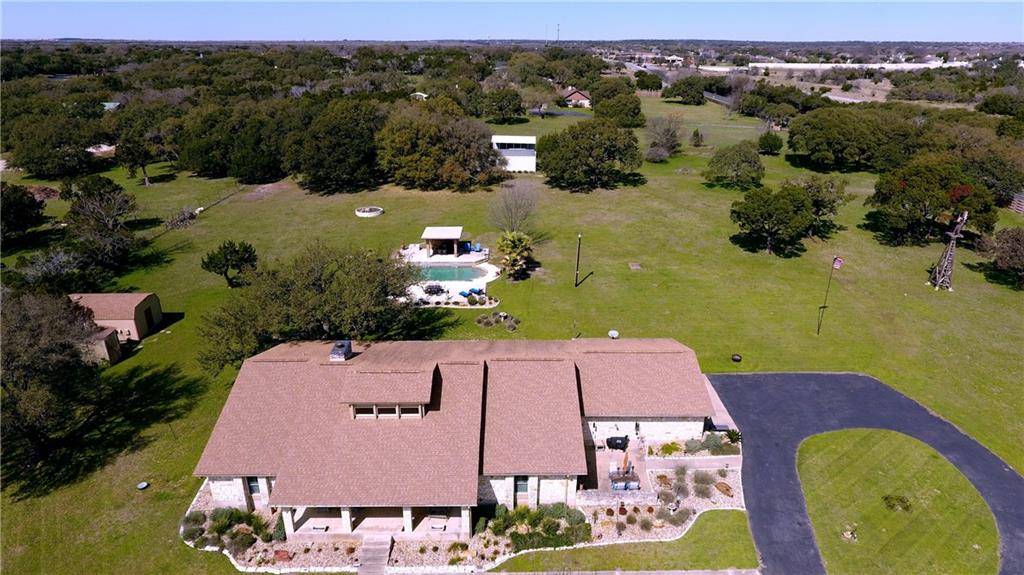 5410 Thousand Oaks DR, Round Rock, TX 78681