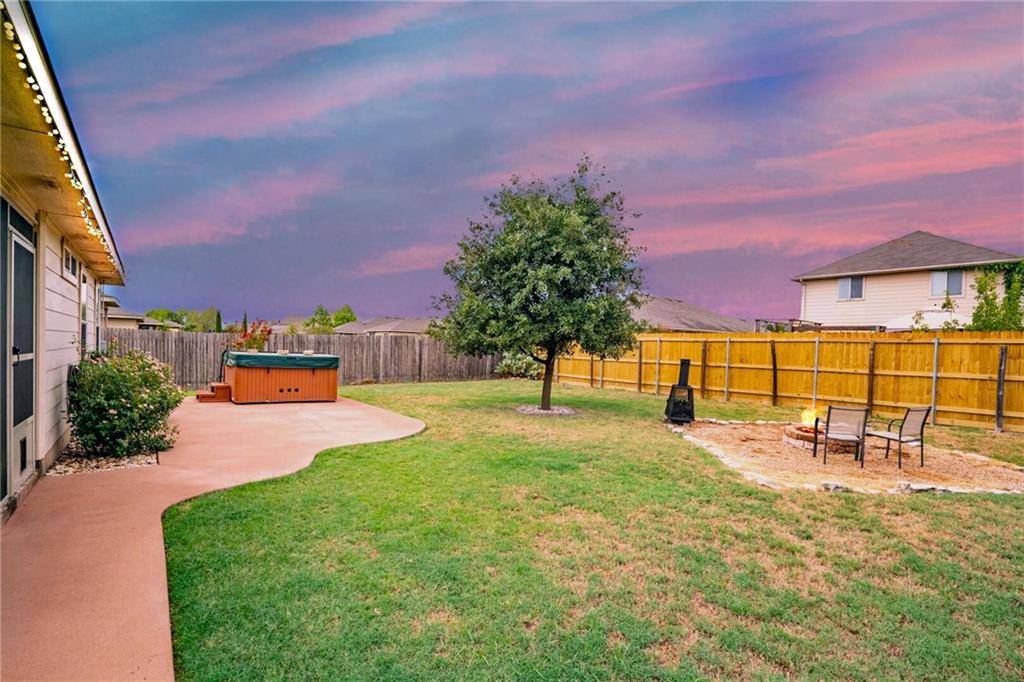117 CAMELLIA DR, Hutto, TX 78634