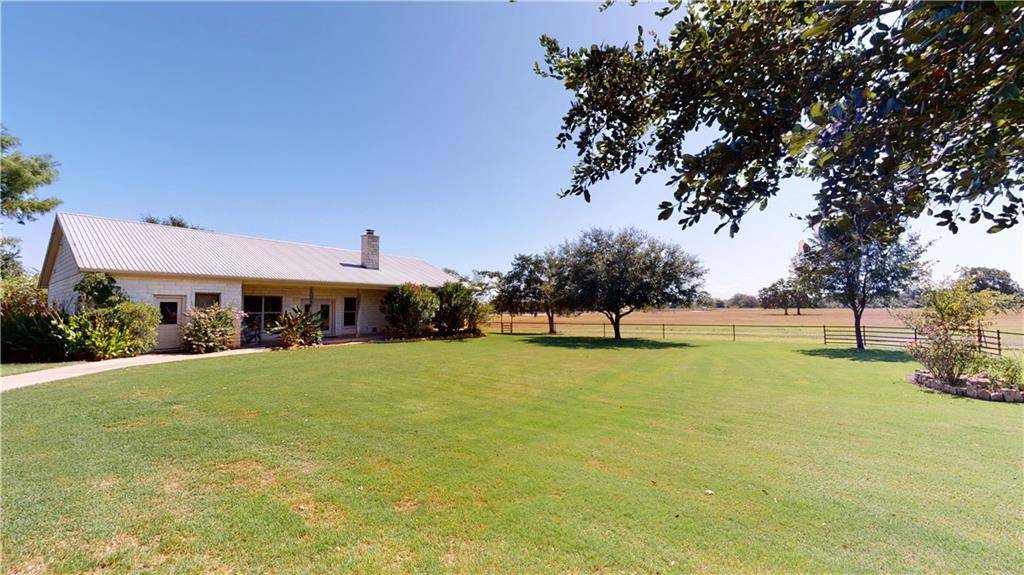1811 County Road 208, Giddings, TX 78942