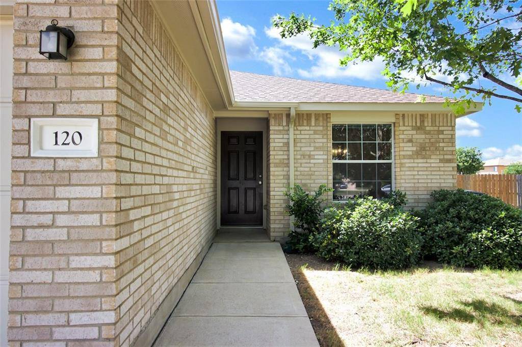 120 Brickyard LN, Jarrell, TX 76537