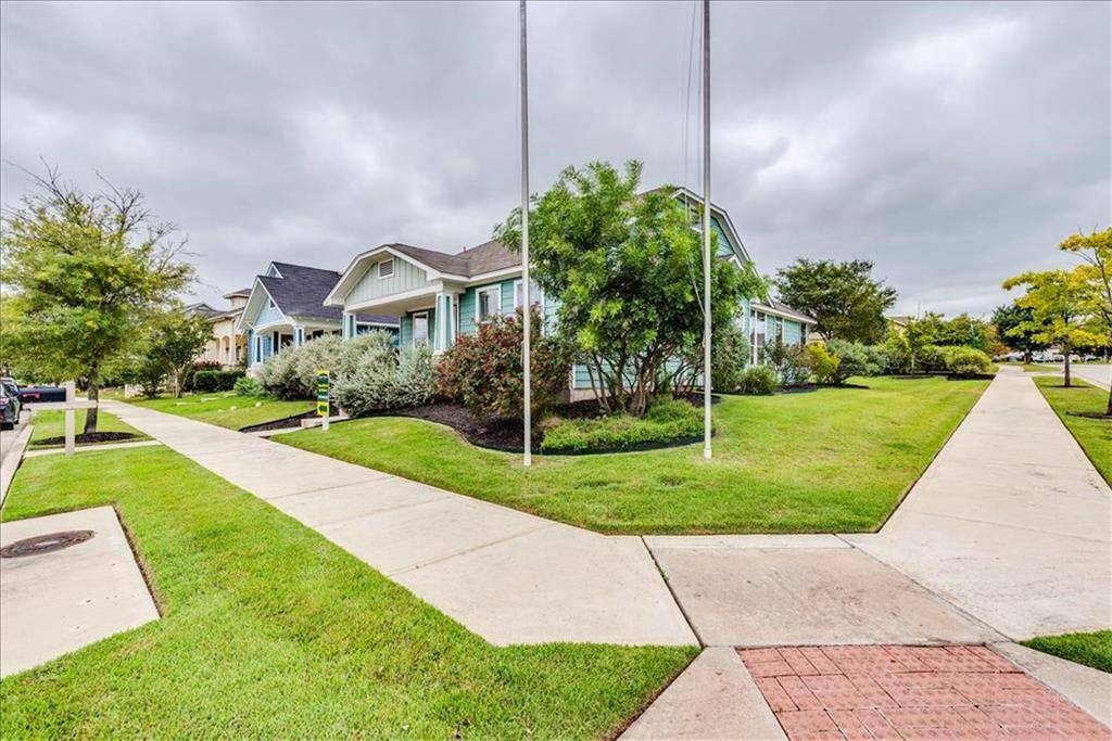 1048 Sanders, Kyle, TX 78640