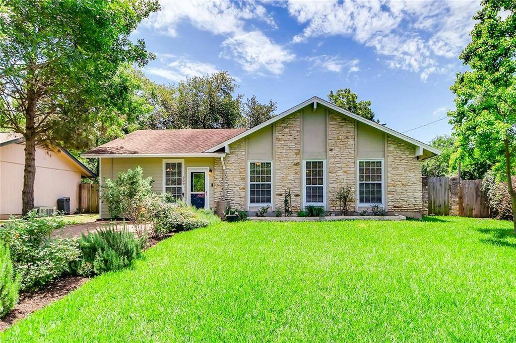909 Timberwood DR, Round Rock, TX 78664