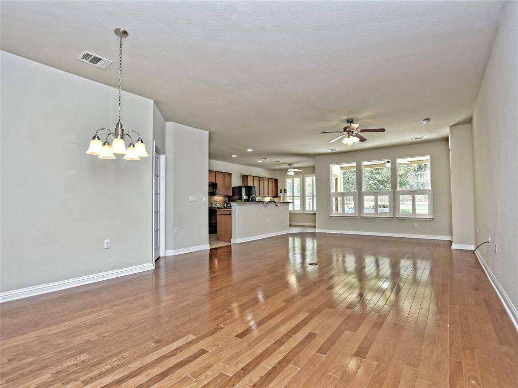 114 Bartlett Peak DR, Georgetown, TX 78633