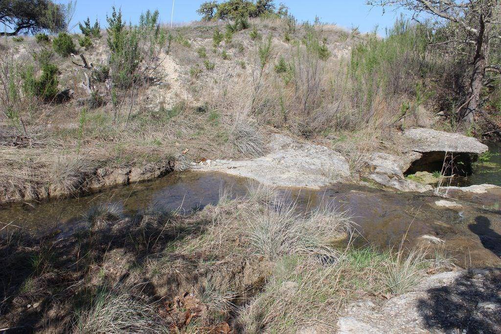 104 Clear Springs CT, Marble Falls, TX 78654