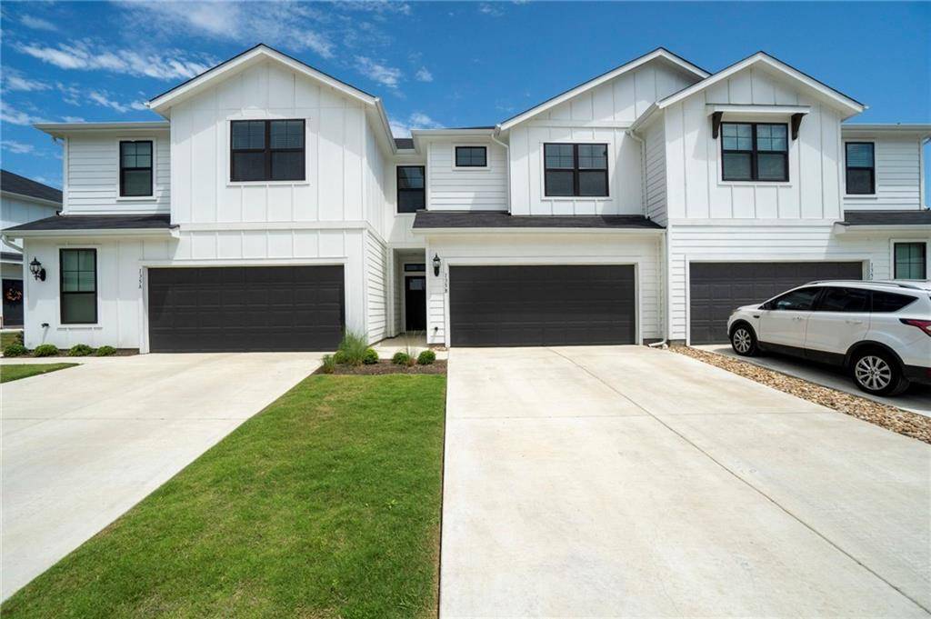 135 Amber Fields TRL #B, Buda, TX 78610