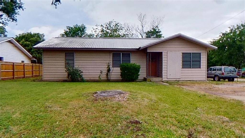 203 N 1st ST, Jarrell, TX 76537