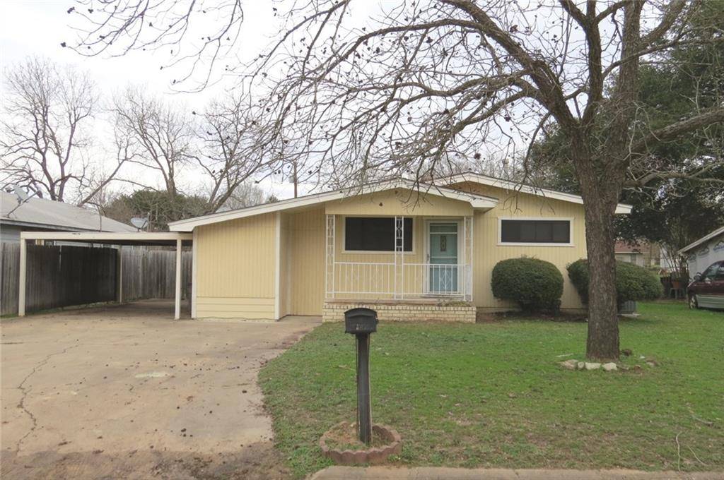 712 Dyer ST, Rockdale, TX 76567