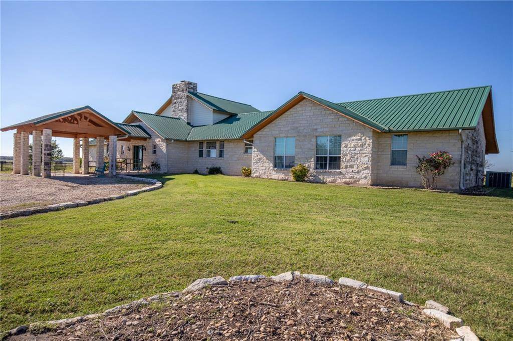 1662 County Road 115, Rogers, TX 76569