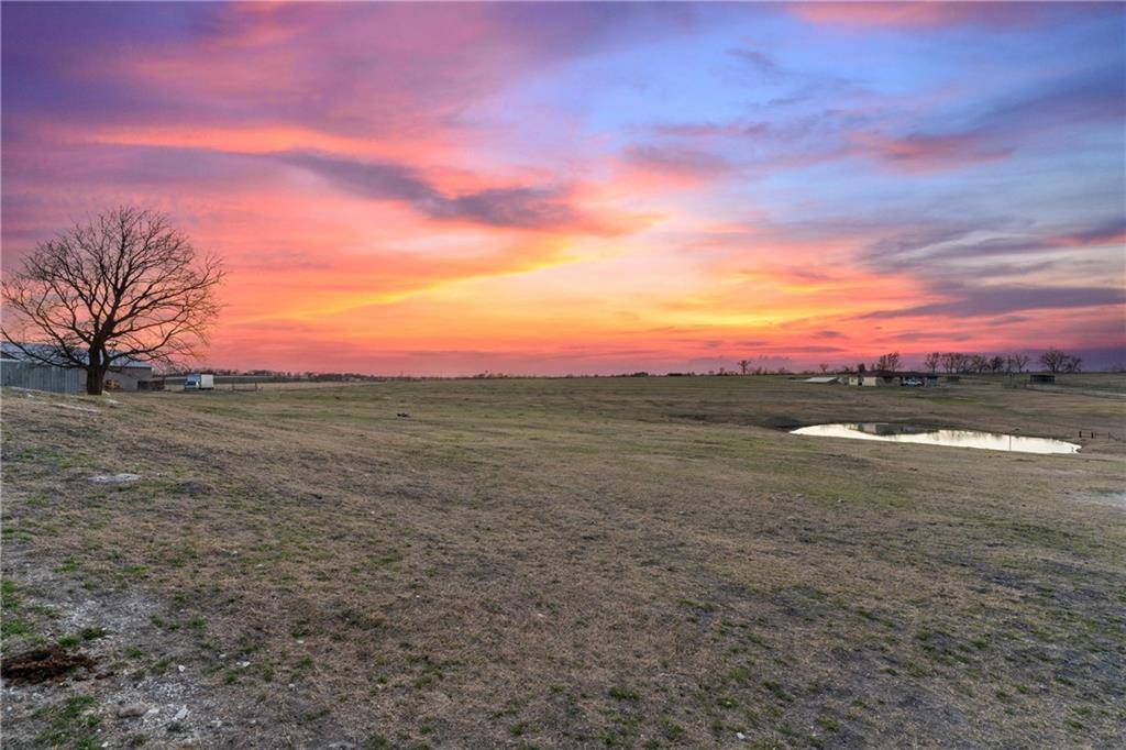 1050 County Road 129, Taylor, TX 76574