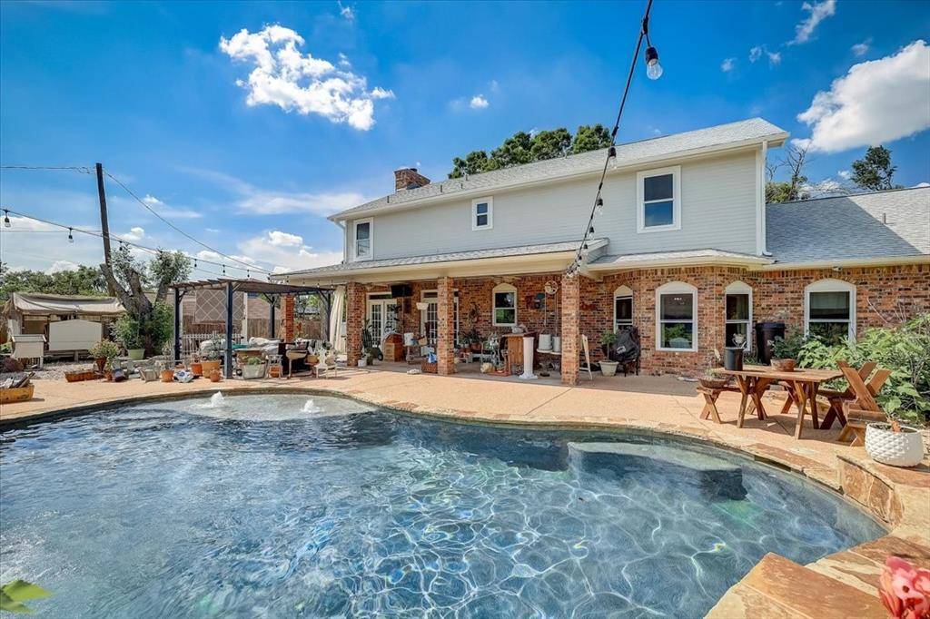 209 E Nakoma, Round Rock, TX 78664
