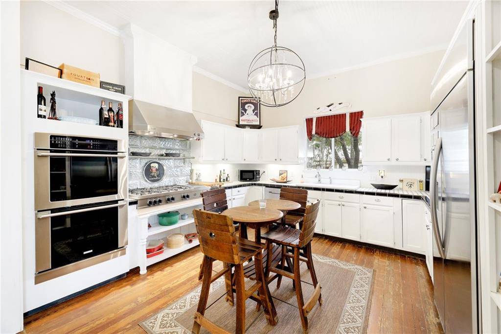 210 S Main ST, Georgetown, TX 78626