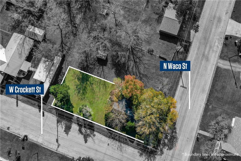 406 W Crockett St, Giddings, TX 78942