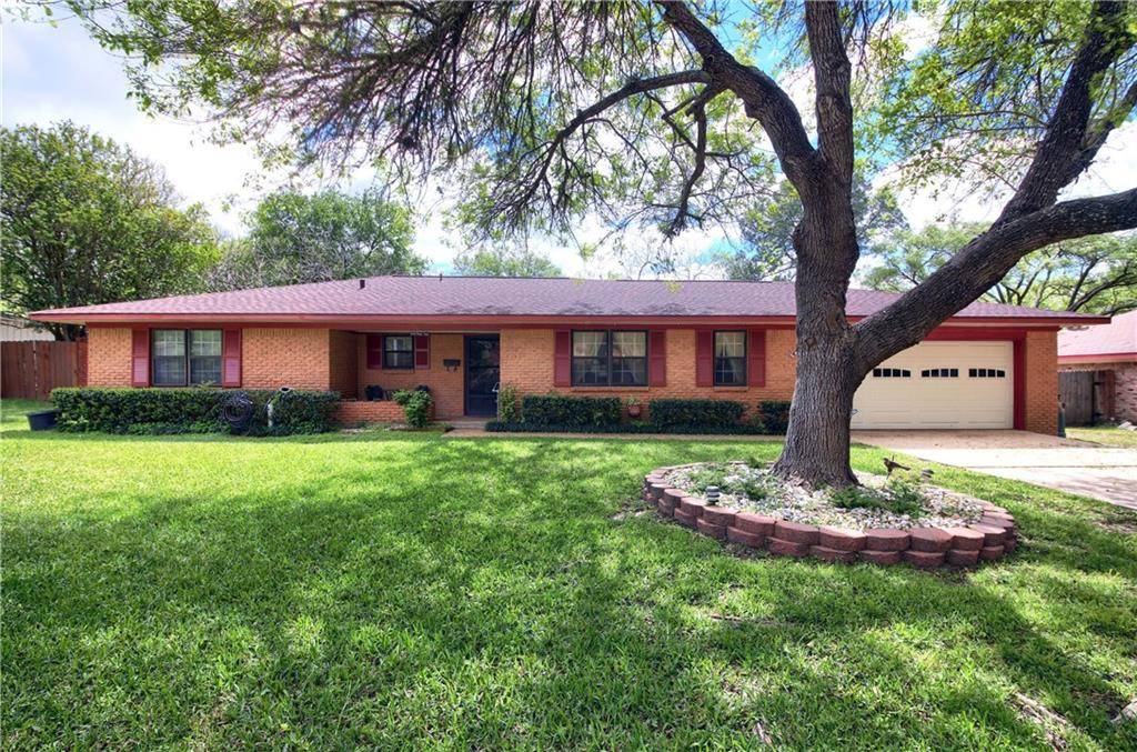 2105 Post Oak RD, Rockdale, TX 76567