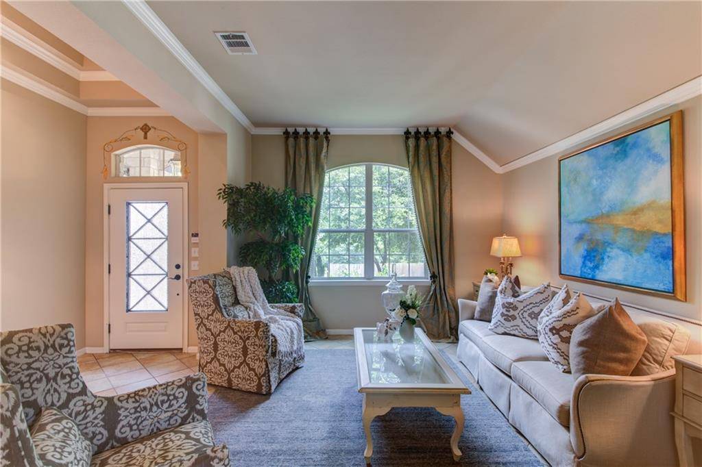 5228 Texas Bluebell DR, Spicewood, TX 78669