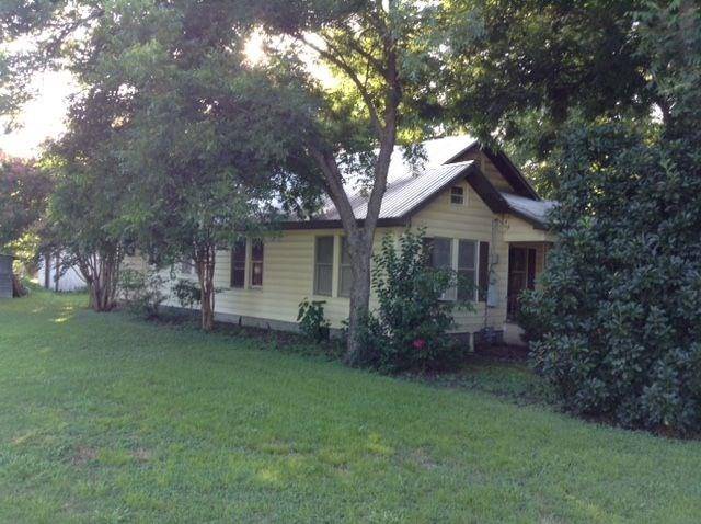 505 N 2nd, Thorndale, TX 76577